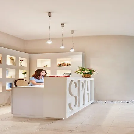 Metropolitan Sofia, A Member Of Radisson Individuals Hotel 4*