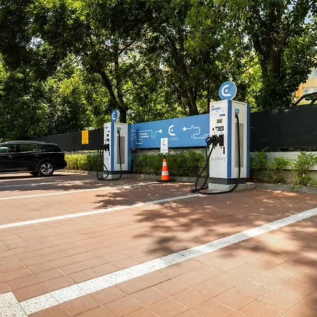 Metropolitan Sofia, A Member Of Radisson Individuals Hotel 4*