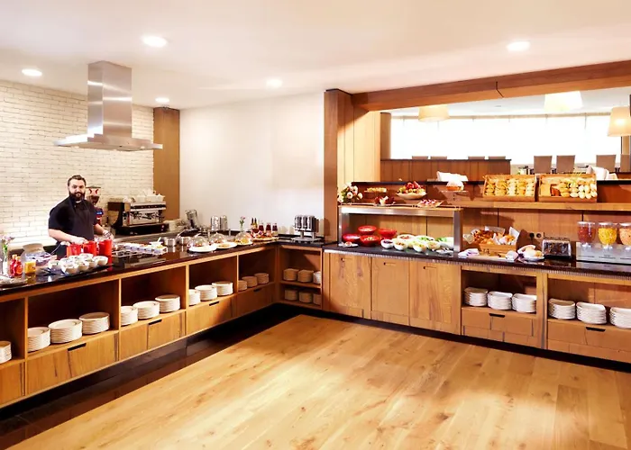 Metropolitan Sofia, A Member Of Radisson Individuals Hotel 4*